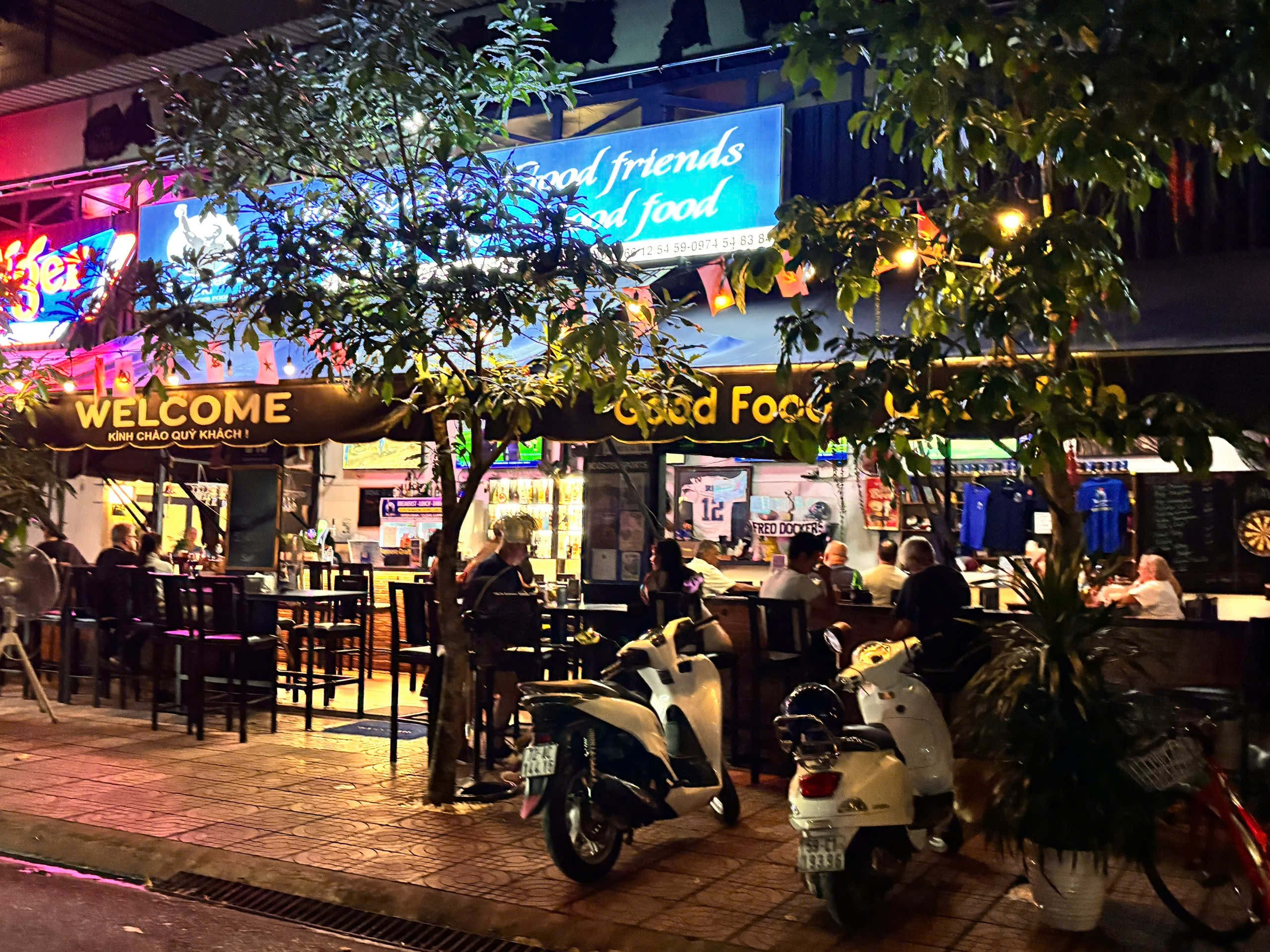 Kitesurfing Vung Tau & Western Quarter – The Perfect Weekend Escape Looking for a…