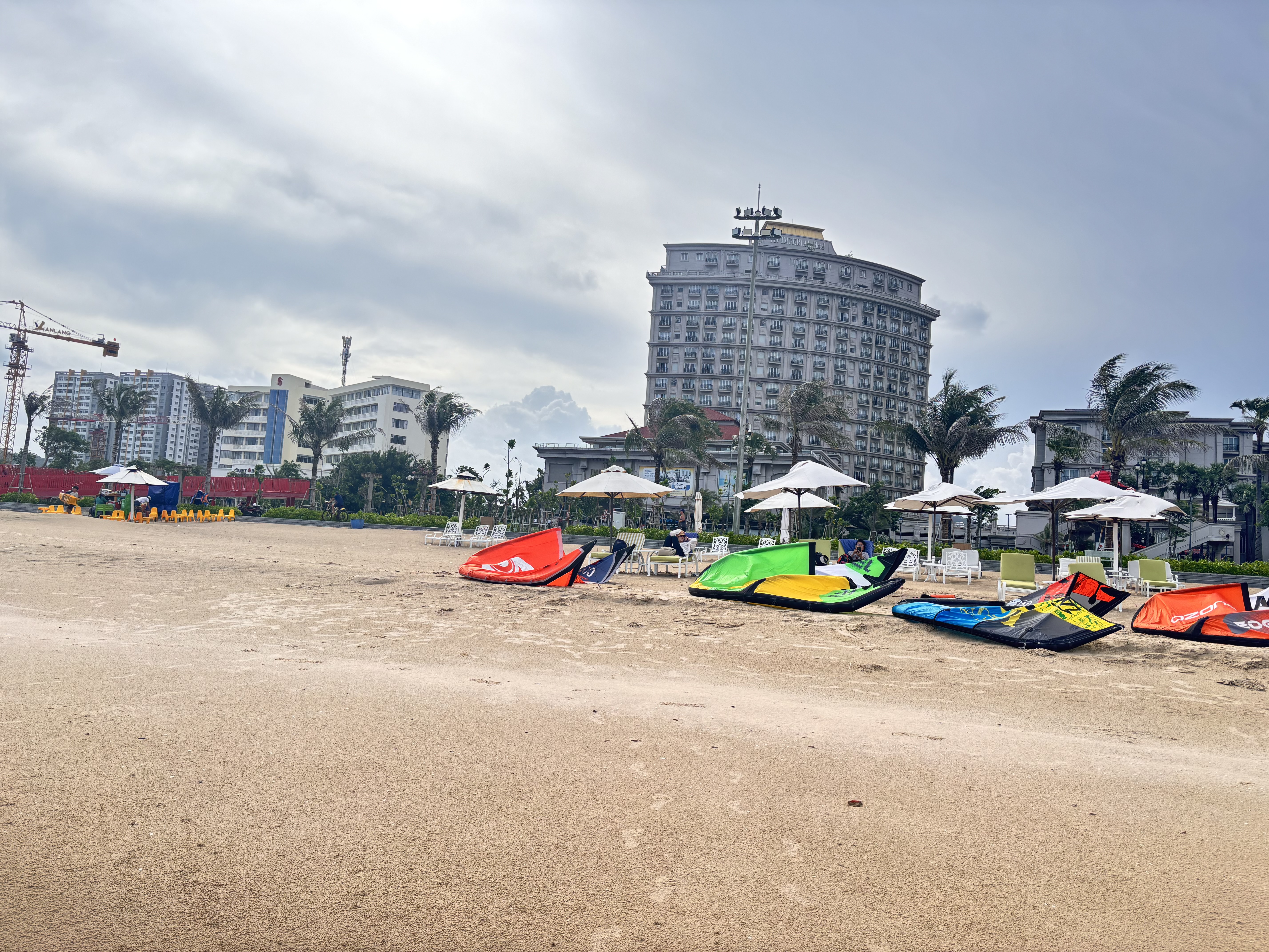 Where to Learn and Kitesurf in Vietnam During the Low Season: May to September Whe…