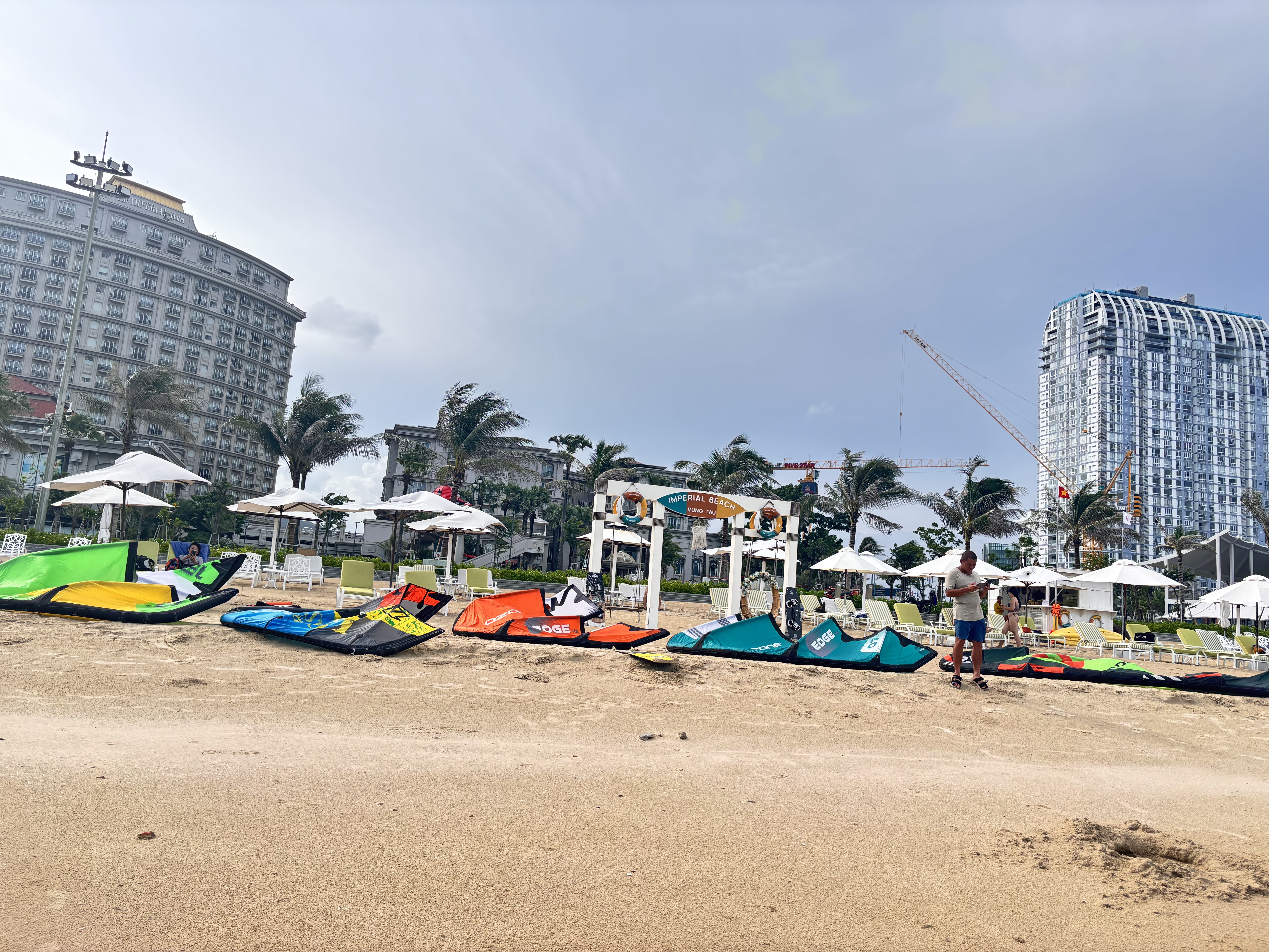 Where to Learn and Kitesurf in Vietnam During the Low Season: May to September Whe…